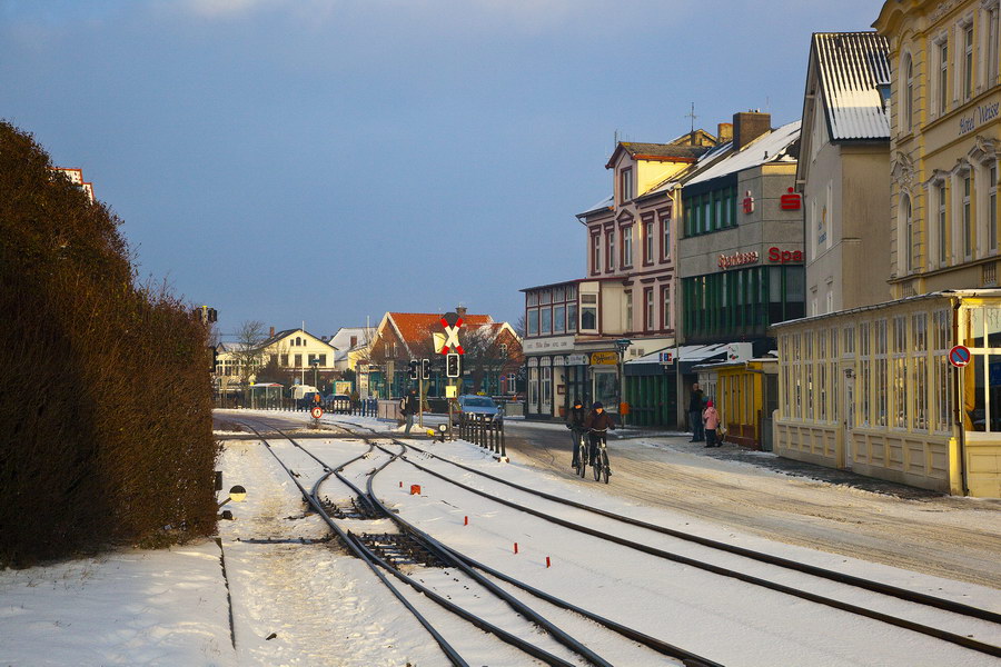 Bahnhof im Schnee.jpg